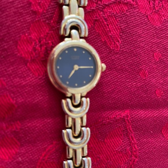 LADIES VINTAGE GOLD TONE CITIZEN WATCH WITH BLUE FACE COVER - Picture 2 of 7